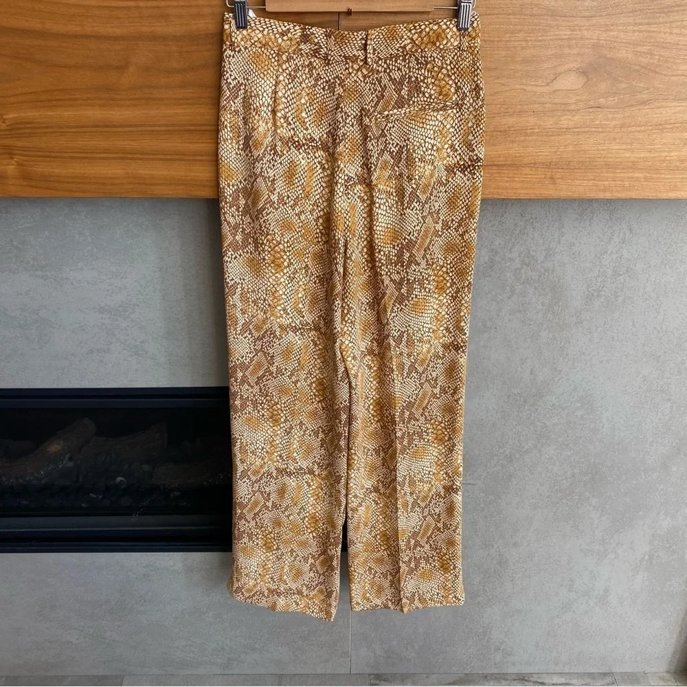 Babaton Pants SADIKI, Size 6